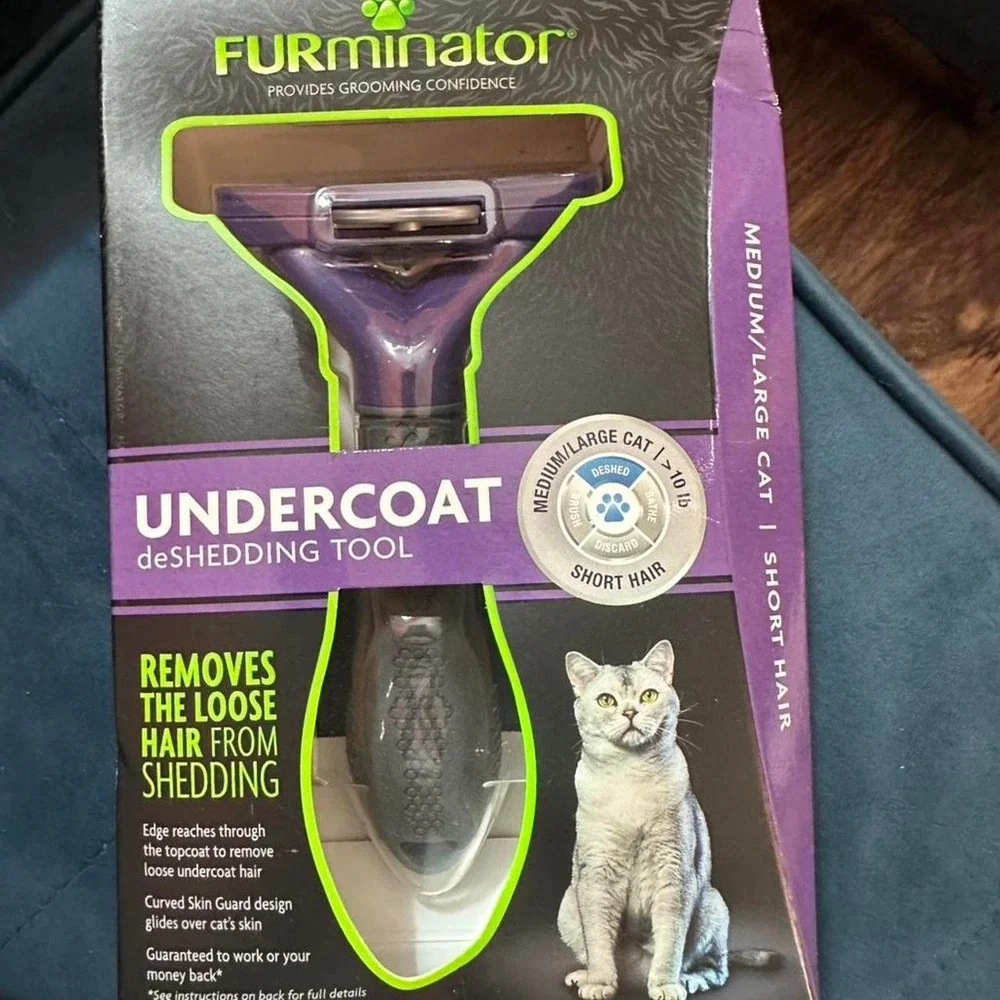 FURminator Undercoat deShedding Tool Medium Large Short Hair Cats 7-10 lbs New